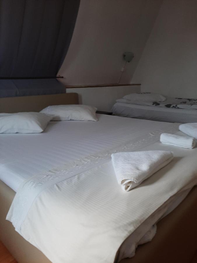 Piccola Italia Casa Racovita Cluj-Napoca Extérieur photo